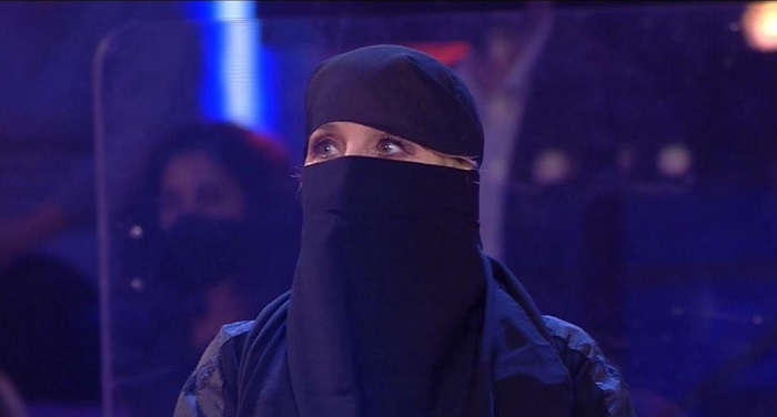 jo-squillo-indossa-niqab